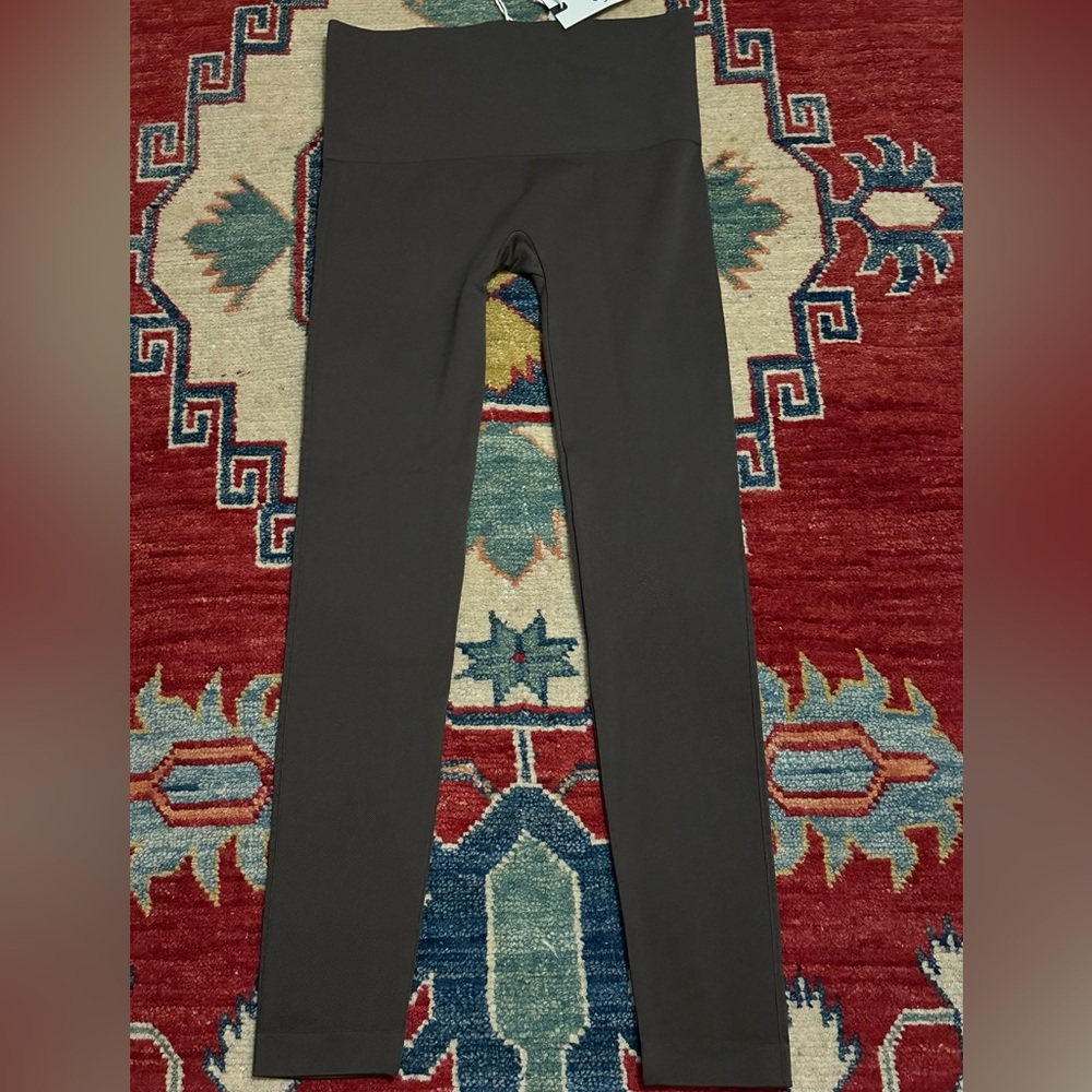 Matilda Jane Brentwood leggings in brown/olive. New with tags